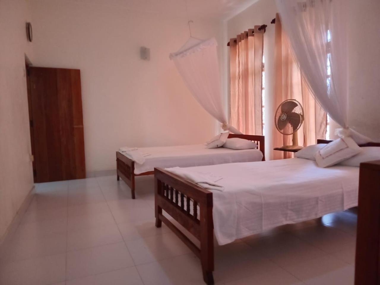 Ajanthas' Homestay Kandy Kültér fotó