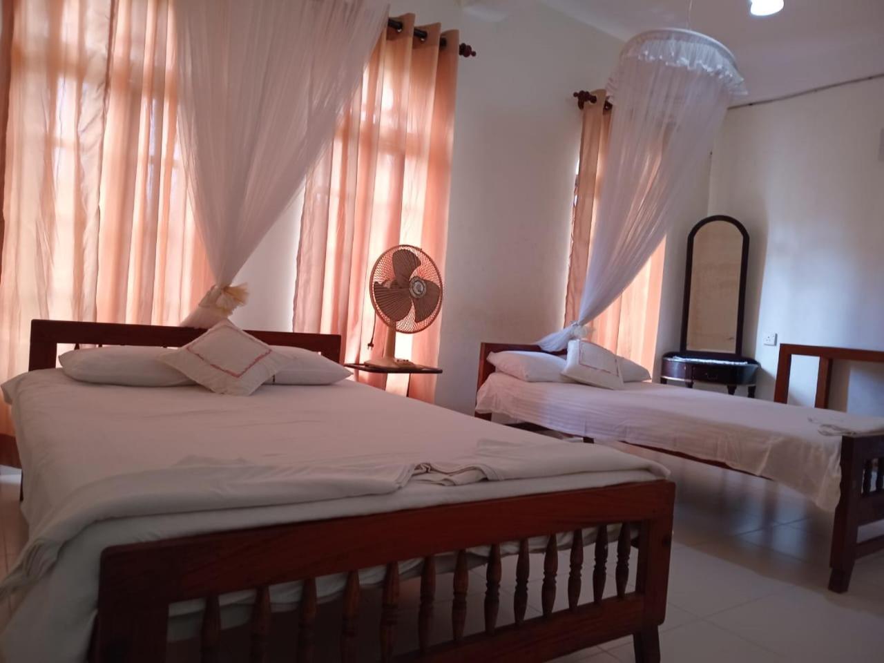 Ajanthas' Homestay Kandy Kültér fotó
